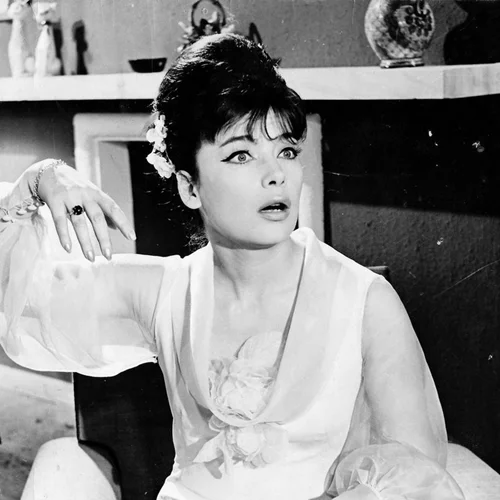 Η Τζένη Καρέζη ήταν η πιο κομψή γυναίκα των 50s | Η σπάνια φωτογραφία που το αποδεικνύει