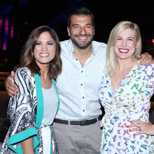 Η Ράνια Θρασκιά στηρίζει την κολλητή της, Μαίρη Συνατσάκη | H εμφάνιση με ολόσωμη φόρμα ProjectSoma