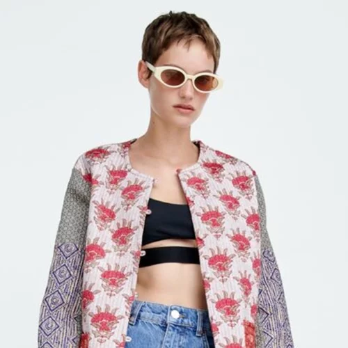 Ανακαλύψαμε το πιο ιδιαίτερο Zara μπουφάν για να δημιουργήσεις μία sustainable γκαρνταρόμπα