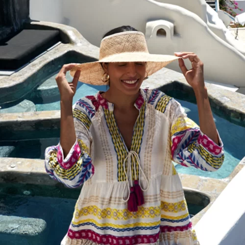 Εμείς βρήκαμε τα τέλεια καφτάνια που θα φοράμε όλο το καλοκαίρι