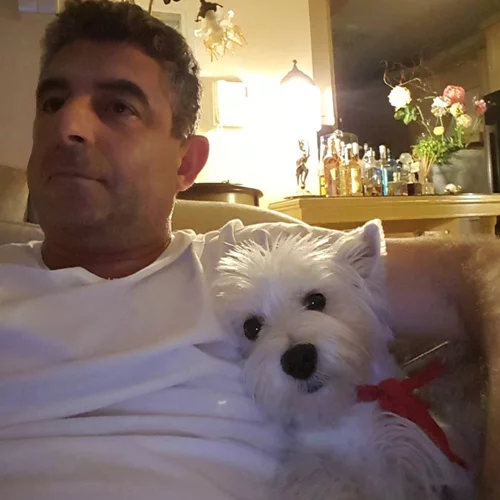 Δολοφονία Καραϊβάζ | Συγκλονίζει το πρώτο μήνυμα της οικογένειάς του - Η έκκληση στους δημοσιογράφους