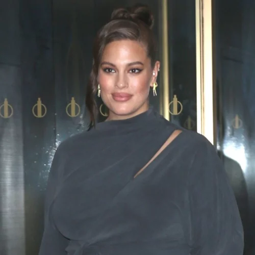 Ashley Graham | Οι τρυφερές φωτογραφίες της λίγο πριν γεννήσει τα δίδυμα παιδιά της