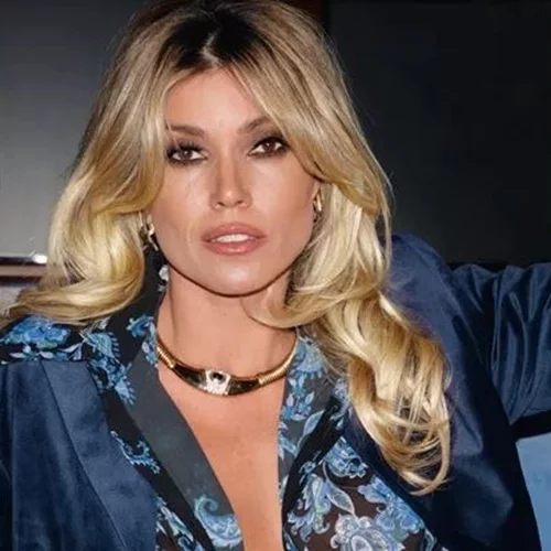 Bombay Sapphire X Vassia Kostara | To συλλεκτικό μαντήλι είναι το απόλυτο statement για τις γιορτές