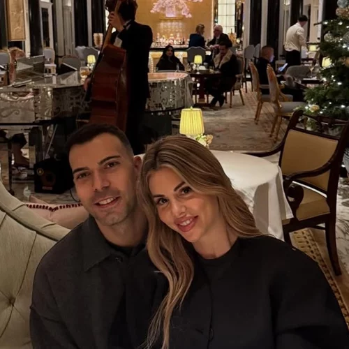 Κώστας Σλούκας & Μαρία Δαρσινού | Οικογενειακή απόδραση στο χριστουγεννιάτικο Λονδίνο