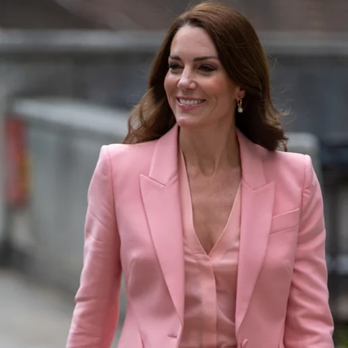 Κate Middleton | Απογείωσε το office look με τη μεγαλύτερη τάση στα παπούτσια