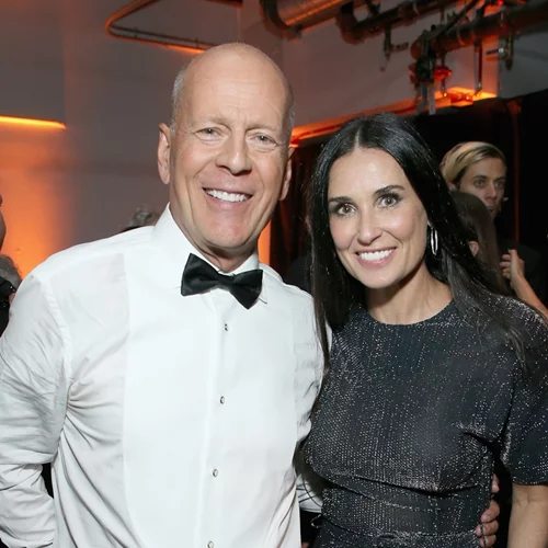 "Σε αγαπάμε" | To μήνυμα της Demi Moore για τα γενέθλια του Bruce Willis και ο χορός τους στα social media