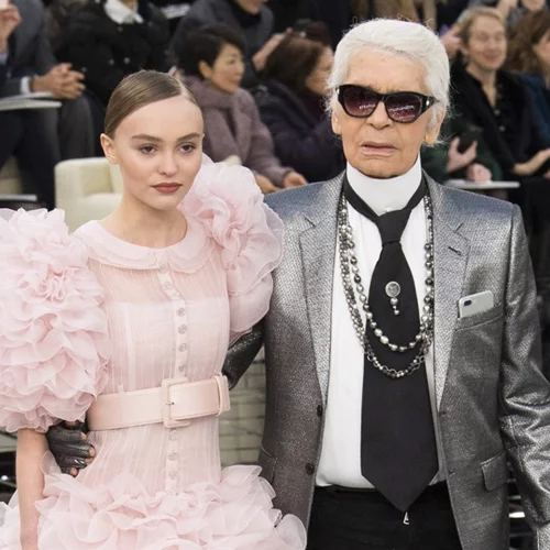 Karl Lagerfeld | 10 εμβληματικά shows του Κάιζερ της μόδας που έμειναν στην ιστορία
