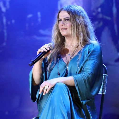 Ελένη Τσαλιγοπούλου: Η τρυφερή φωτογραφία της 61χρονης τραγουδίστριας με τον 41 ετών γιο της