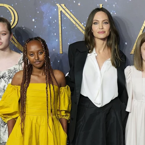 Shiloh Jolie Pitt | Φόρεσε ξανά ένα Dior φόρεμα της Angelina Jolie αλλά με διαφορετικό τρόπο