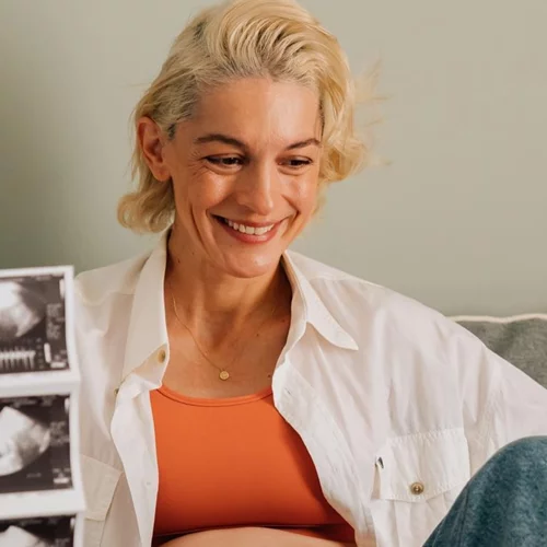 Η Γιούλικα Σκαφιδά δημοσίευσε την πρώτη φωτογραφία με τον νεογέννητο γιο της "Πόση χαρά και αγάπη μοίρασε ένα μωρό"