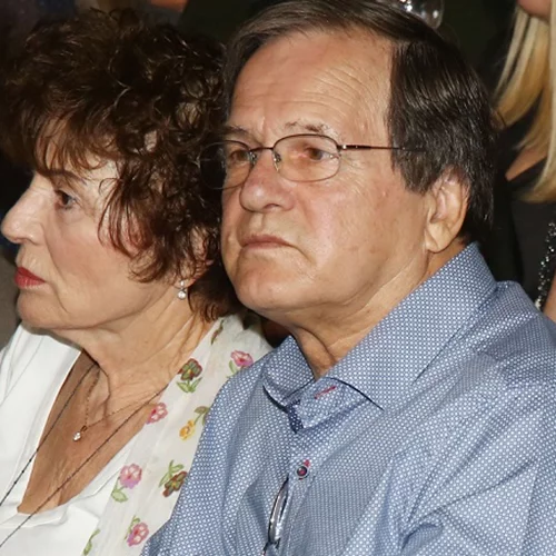 Χρήστος Νικολόπουλος | "Με τη σύζυγό μου είμαστε μαζί πάνω από 50 χρόνια. Τη γνώρισα σε ένα κέντρο στη Κόρινθο και δέσαμε"