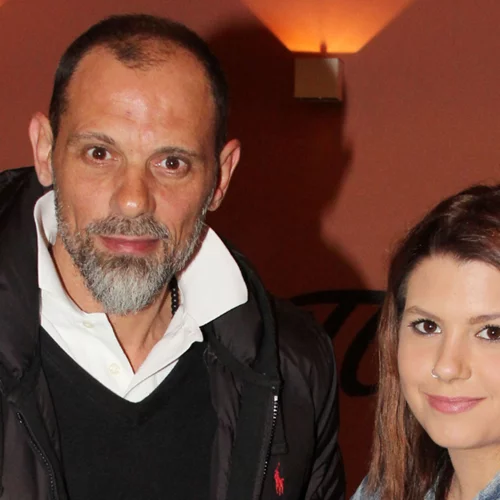 Τζώνυ Θεοδωρίδης | Μπαμπάς για τρίτη φορά στα 59 του - Το φύλο και το όνομα του μωρού (pic)