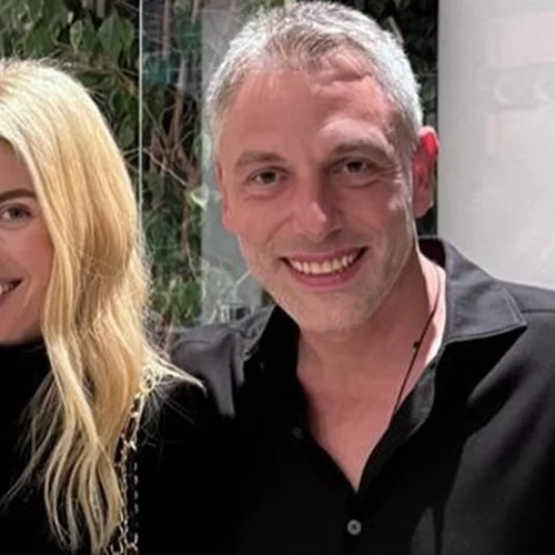 Ευαγγελία Αραβανή & Σπύρος Λάζαρης | Αυτό είναι το προσκλητήριο του γάμου τους