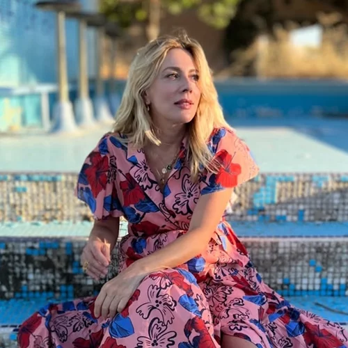 Η Σμαράγδα Καρύδη στο κομμωτήριο | Η αλλαγή που έκανε ενόψει της άνοιξης