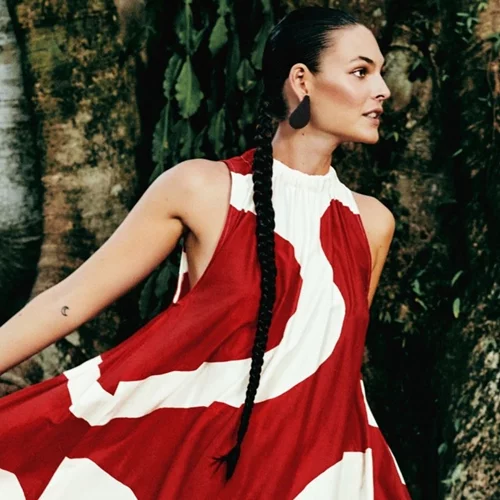 Καφτάνια, παρεό, crochet φορέματα και φούστες | Τα beachwear κομμάτια της H&M για κομψές εμφανίσεις στην παραλία