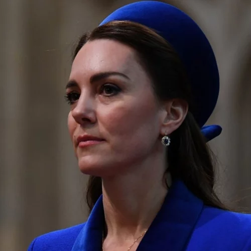 Η Kate Middleton φόρεσε κοστούμι στην πιο κομψή απόχρωση