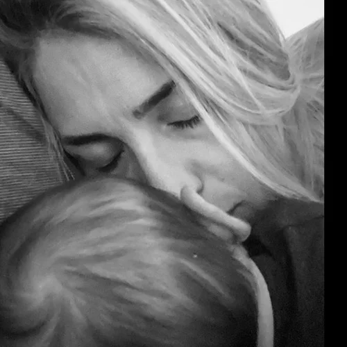 Μαρία Ηλιάκη | Φωτογραφίζεται με την τριών μηνών κόρη της, Κατερίνα