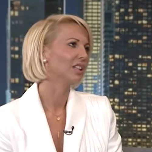 Κατερίνα Μονογυιού | Η σπάνια αναφορά στον αδελφό της που πέθανε σε τροχαίο: "Εγώ θα είχα φρικάρει, πνίγομαι"