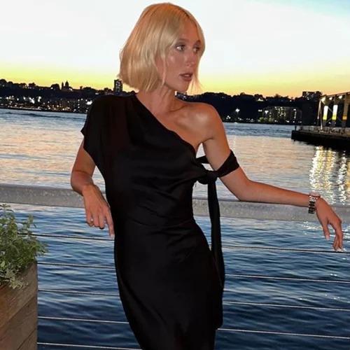 Η Μαρία Ολυμπία προτείνει το ιδανικότερο χρώμα για το φόρεμα σου εάν είσαι καλεσμένη σε γάμο αυτή την εποχή