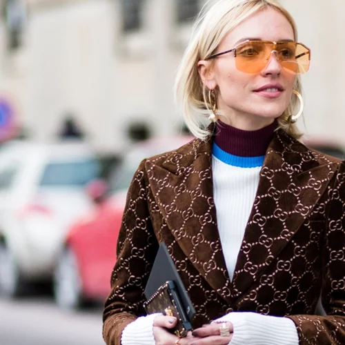 10 looks για να φορέσεις το τζιν παντελόνι όπως οι influencers της Σκανδιναβίας