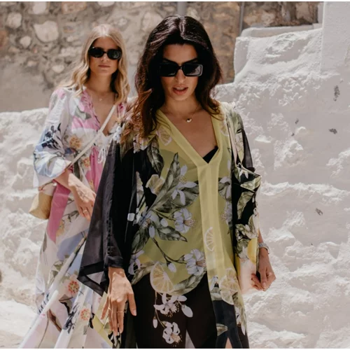 Postcards  From Greece | H Ted Baker επιλέγει την Ύδρα για τη νέα της καμπάνια