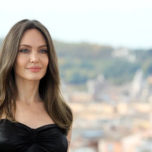 Angelina Jolie | Αυτός είναι ο δισεκατομμυριούχος Βρετανός σύντροφός της