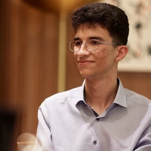 Βάσεις 2022 | Σε ποια κορυφαία Σχολή του Πολυτεχνείου πέρασε ο Κουρός - Ο 19χρονος Ιρανός αριστούχος