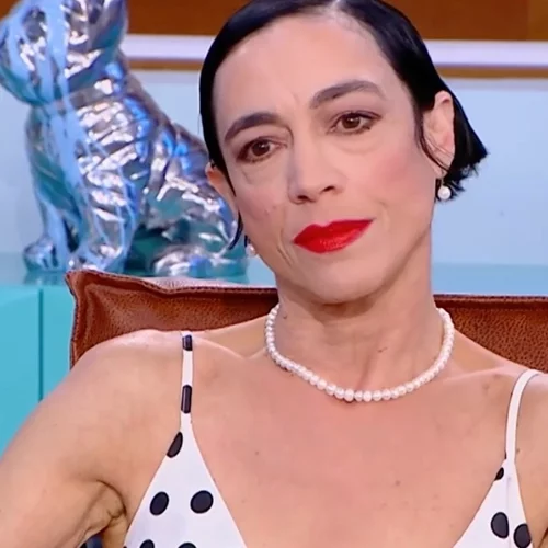 Έλενα Τοπαλίδου | "Δεν συμφωνώ ότι ο πιο σημαντικός άνδρας στη ζωή μίας γυναίκας είναι ο γιος της"