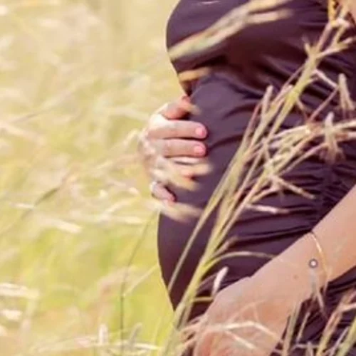 Μετά τη Νάντια Μπουλέ, έγκυος κι άλλη ηθοποιός της σειράς "Αγγελική"