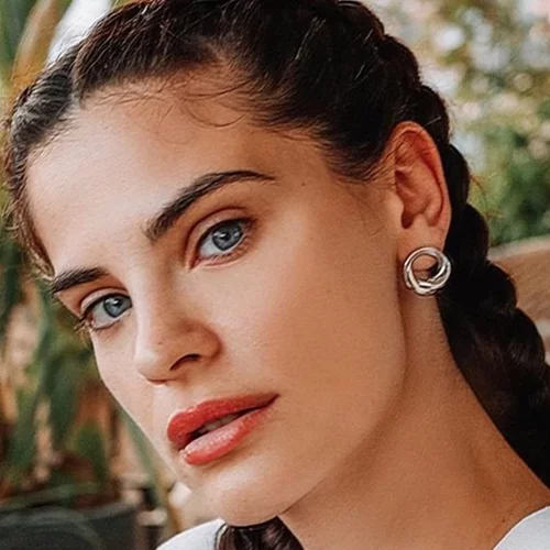 Χριστίνα Μπόμπα - Σάκης Τανιμανίδης | Οικογενειακώς στη Θεσσαλονίκη για τις διακοπές του Πάσχα - Το αστείο βίντεο με την κόρη τους, Φιλίππα, και η φωτογραφία από το αεροδρόμιο