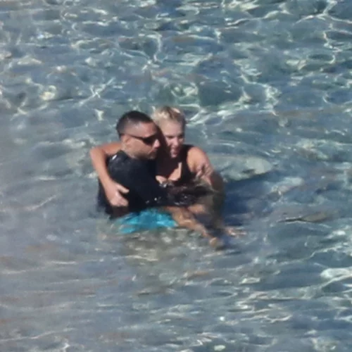 Τάμτα - Πάρης Κασιδόκωστας | Για μπάνιο στη Μύκονο με την κόρη της, Άννυ