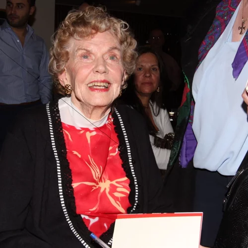 Στο νοσοκομείο εισήχθη εκτάκτως η Μαργαρίτα Παπανδρέου λόγω έντονης αδιαθεσίας