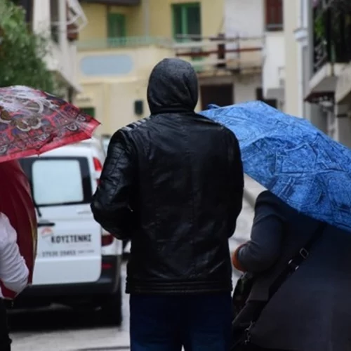 Καιρός | Με βροχές, ζέστη και... σκόνη η Παρασκευή - Αστατος ο καιρός και το Σαββατοκύριακο