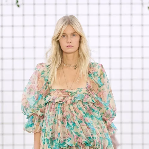 Στο show Chloé είδαμε το κούρεμα που αναμένεται να γίνει η μεγαλύτερη τάση το '25