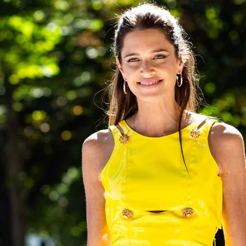 10 κομμάτια που αξίζει να αγοράσεις στις θερινές εκπτώσεις αλλά θα φορέσεις και το φθινόπωρο