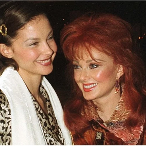 Ναόμι Τζαντ | Άφησε εκτός διαθήκης τις κόρες της αφού έβαλε τέλος στην ζωή της