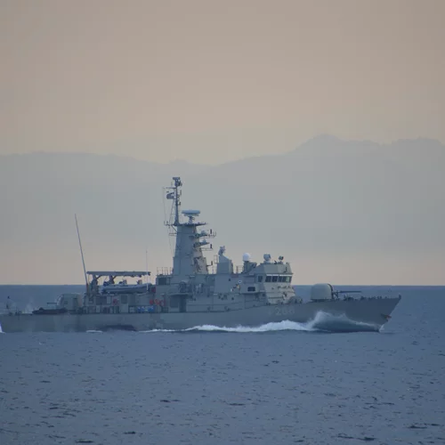 Πυρκαγιά σε ιστιοφόρο στην Κάρυστο - Στο νοσοκομείο οι τέσσερις επιβαίνοντες