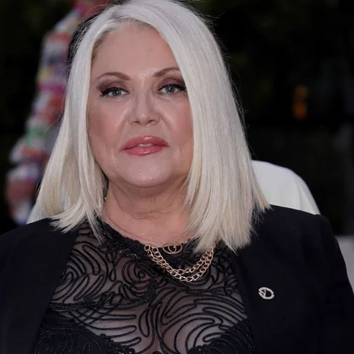 Η Ρούλα Κορομηλά φτιάχνει την ιδανική συνταγή για τις κρύες ημέρες που διανύουμε | "Είμαι κορίτσι για σπίτι"