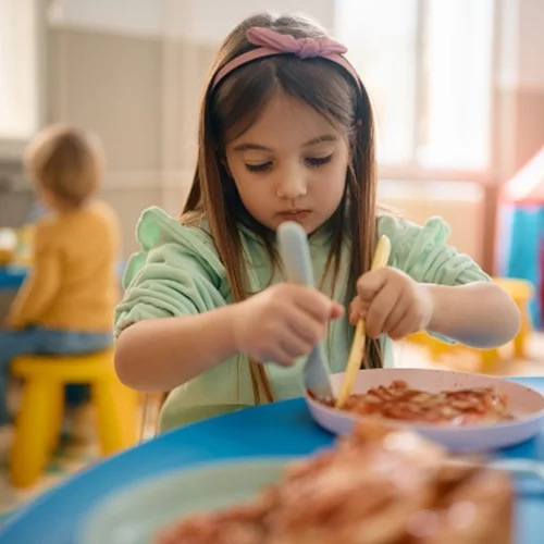 Τι κάνουμε όταν το παιδί δεν τρώει στον παιδικό σταθμό;