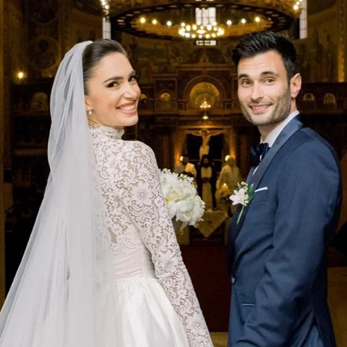 Η Άννα Πρέλεβιτς και ο Νικήτας Νομικός στην παραλία | Το #couplegoals στιγμιότυπο