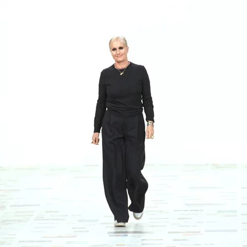 Maria Grazia Chiuri | Εξηγεί ποια είναι η έμπνευση πίσω από τη συλλογή Dior που θα παρουσιαστεί στην Αθήνα