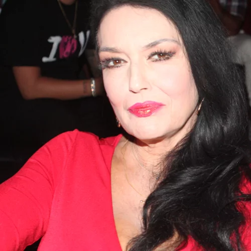 Ελένη Φιλίνη | "Δέχθηκα παρενόχληση από τη γυναίκα ενός σπουδαίου σκηνοθέτη"