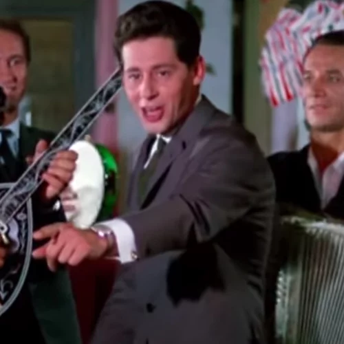 Πέθανε ο τραγουδιστής Γιάννης Βογιατζής