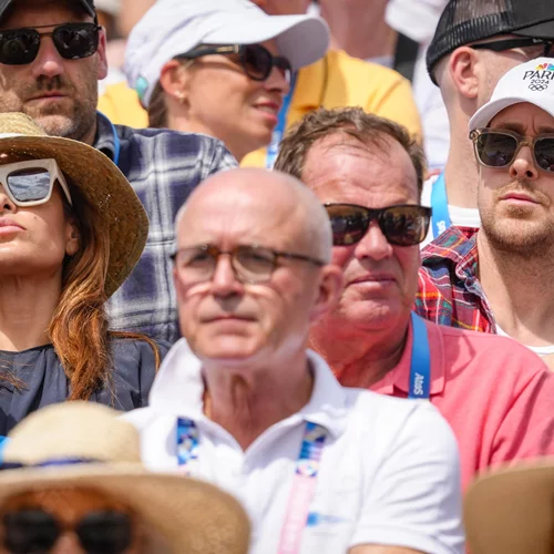 Ο Ryan Gosling και η Eva Mendes σε μια σπάνια οικογενειακή εμφάνιση, στους Ολυμπιακούς Αγώνες στο Παρίσι