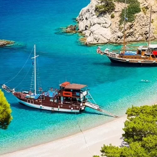 Oι 35 καλύτερες παραλίες της Ελλάδας σύμφωνα με τους βρετανικούς Times