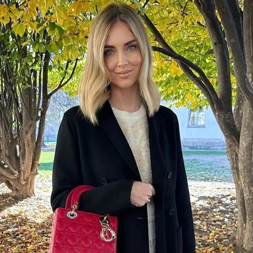 Πώς η Chiara Ferragni δημιούργησε ένα quiet luxury look με ένα leather παντελόνι