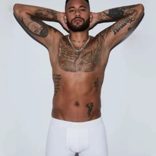 O Neymar έγινε μοντέλο για χάρη της Kim Kardashian