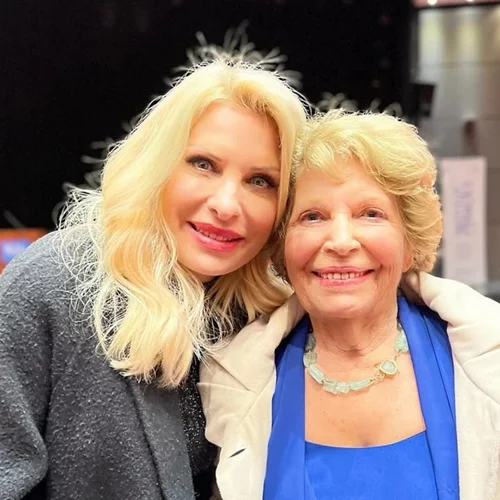 "Δεν λέει ποτέ τι ετοιμάζει" - Η διδάκτωρ Μαρία Μενεγάκη μιλάει για τη διάσημη ανιψιά της, Ελένη