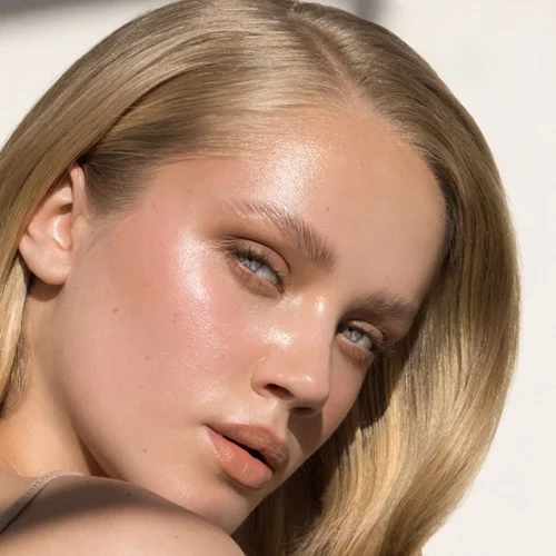 Τα 5 καλύτερα toners με γλυκολικό οξύ που θα αναβαθμίζουν την skincare και haircare ρουτίνα σου