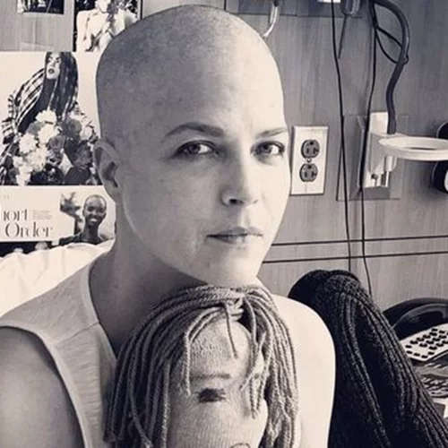 "Είσαι μία άχρηστη σακάτισσα που δεν μπορεί να αγαπήσει κανέναν"